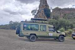 Game-drive-vehicle-Mamis